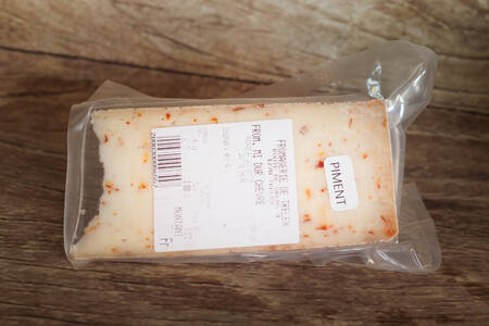 fromage mi dur au piment chèvre  